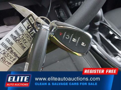 Used 2023 Chevrolet TrailBlazer LT AWD/4WD image 22