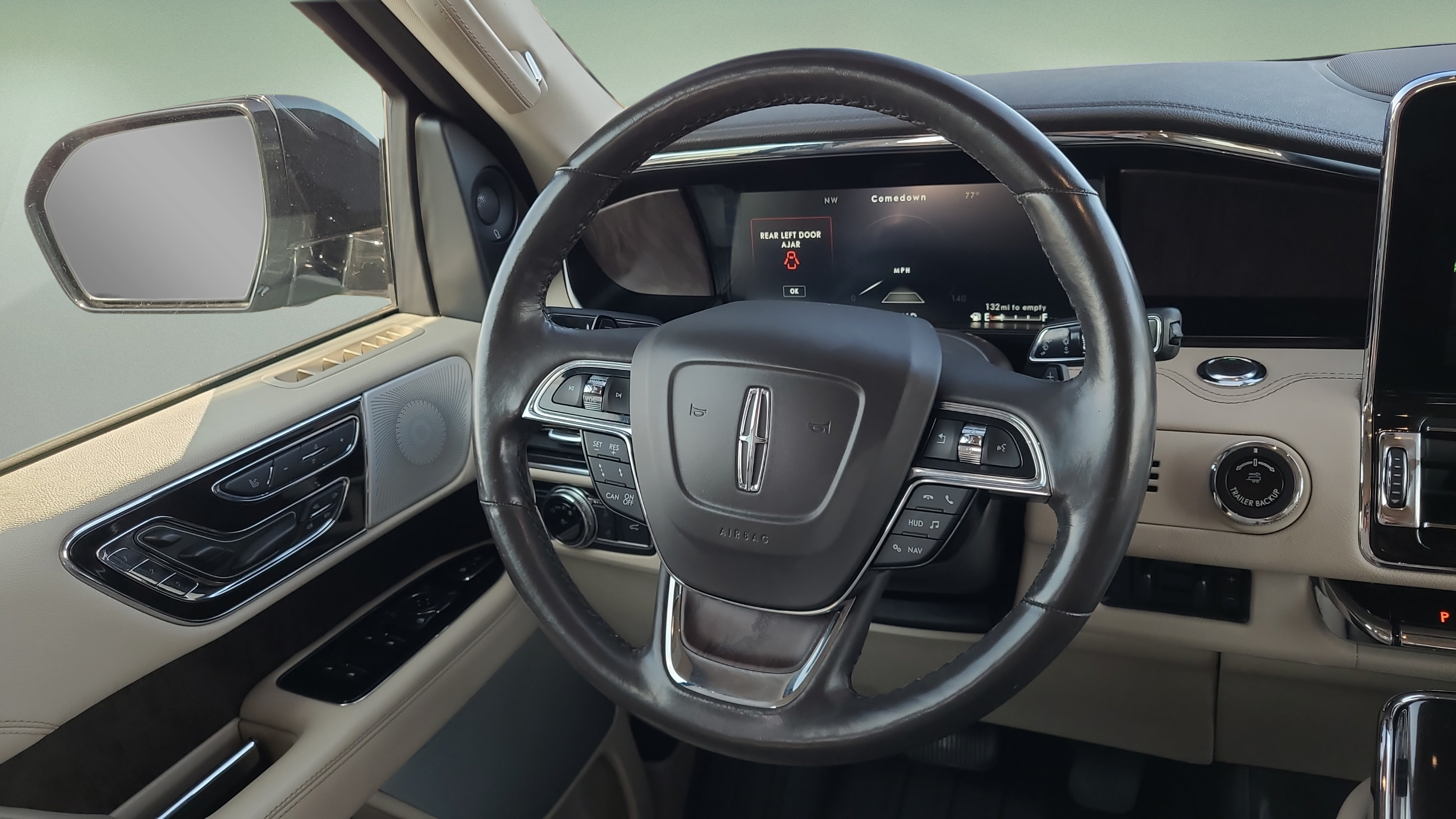 Used 2021 Lincoln Navigator L Reserve w/ Luxury Package AWD/4WD image 12