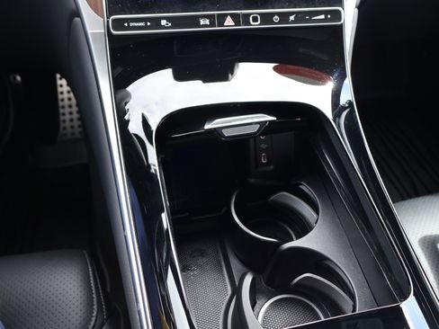 Certified 2025 Mercedes-Benz GLC 300 GLC 300W4 image 39