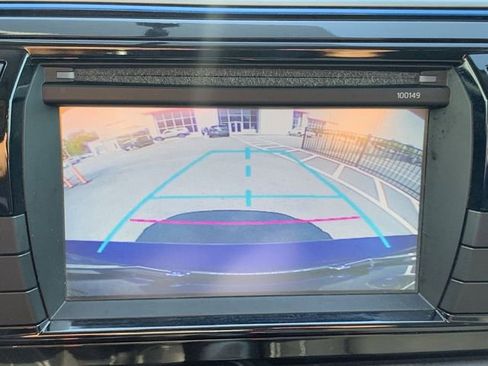 Used 2014 Toyota Corolla S Premium image 22