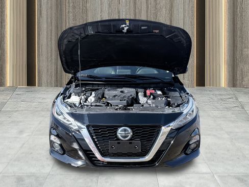 Used 2020 Nissan Altima 2.0 Platinum image 10