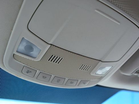 Used 2017 Ford Edge SE w/ Cargo Accessory Package image 20