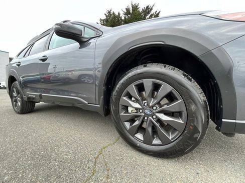 Certified 2025 Subaru Outback Onyx Edition AWD/4WD image 11