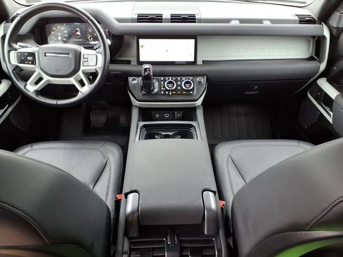 Used 2022 Land Rover Defender 110 SE image 14