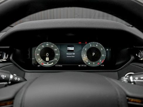 Used 2026 Land Rover Range Rover Velar S image 12