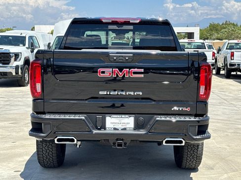 New 2026 GMC Sierra 1500 AT4 w/ AT4 Premium Package image 12
