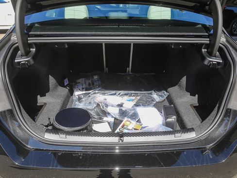 New 2026 BMW 530i w/ M Sport Package image 22