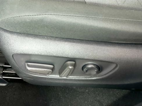 Used 2023 Toyota RAV4 XLE image 15