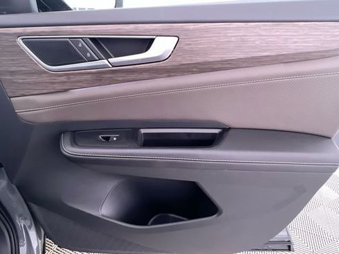 Used 2025 Volkswagen Atlas SEL image 29