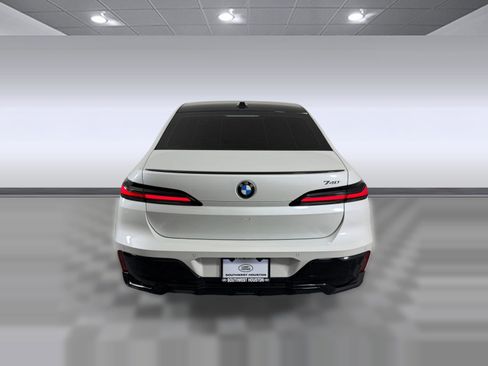 Used 2023 BMW 740i 740i image 10