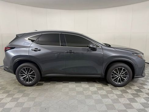 Used 2025 Lexus NX 250 FWD w/ Towing Package (2000 Lbs) image 10
