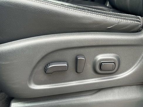 Used 2017 Nissan Titan PRO-4X w/ Pro-4x Convenience Package AWD/4WD image 20