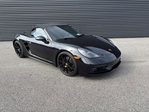 Certified 2025 Porsche 718 Boxster GTS image 9