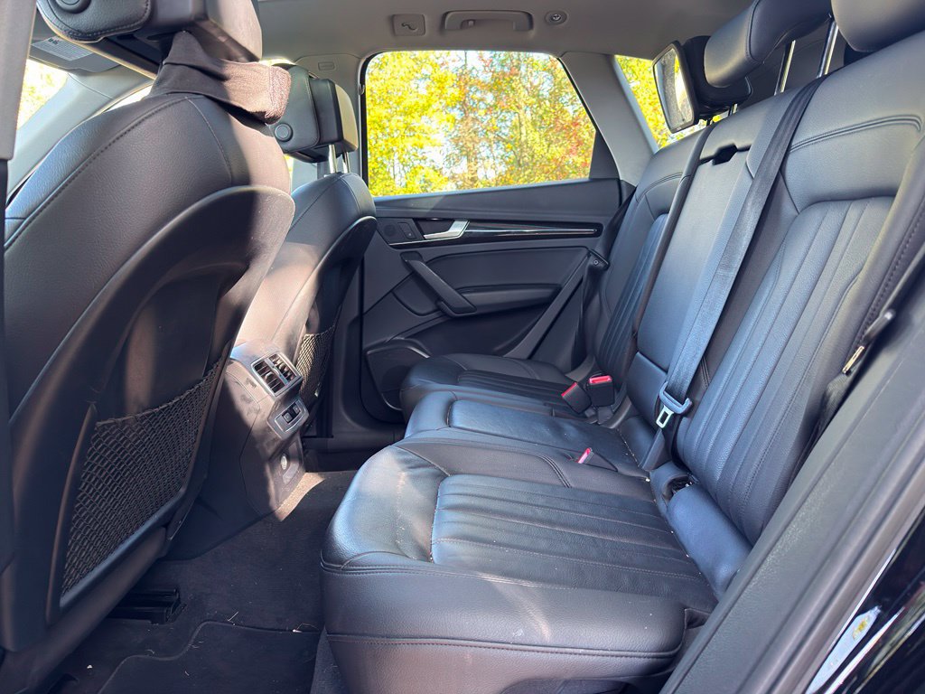 Used 2018 Audi Q5 2.0T Premium Plus w/ Premium Plus Package AWD/4WD image 10