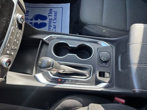 Certified 2020 Chevrolet Traverse LS image 23