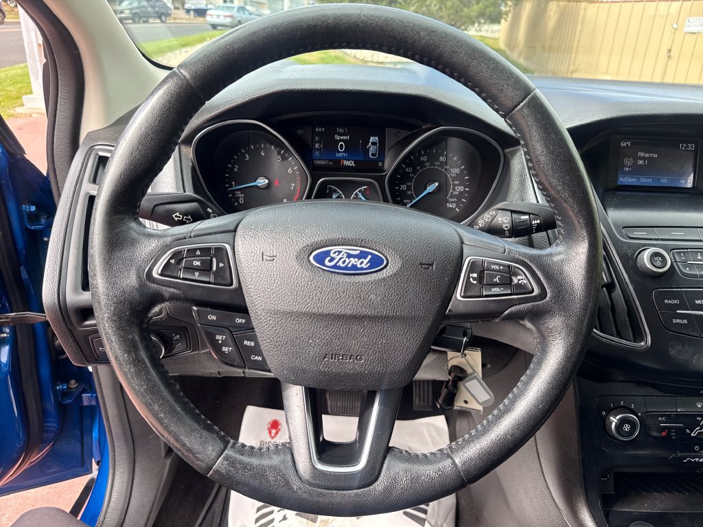 Used 2018 Ford Focus SE w/ Cold Weather Package FWD image 15