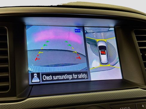 Used 2017 Nissan Pathfinder SL w/ SL Tech Package image 23