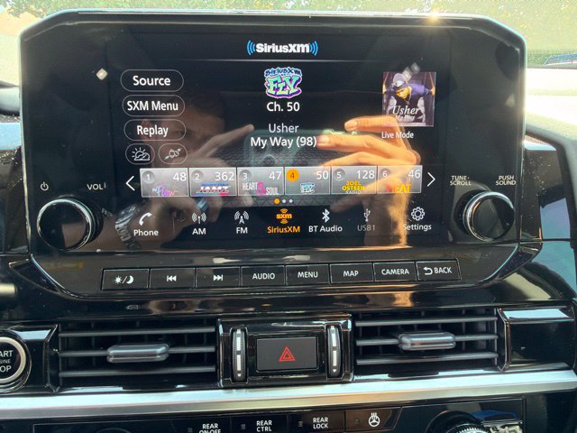 Used 2023 Nissan Pathfinder SL w/ SL Premium Package AWD/4WD image 27
