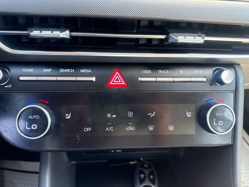 Used 2025 Hyundai Sonata SEL FWD image 27