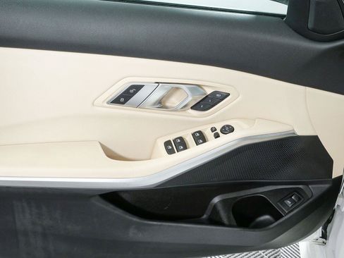 Used 2019 BMW 330i Sedan w/ Convenience Package RWD image 6