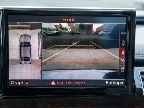 Used 2018 Audi A8 L 4.0T image 13