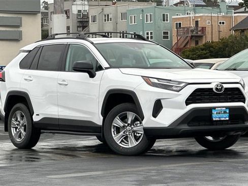 Used 2025 Toyota RAV4 LE image 2