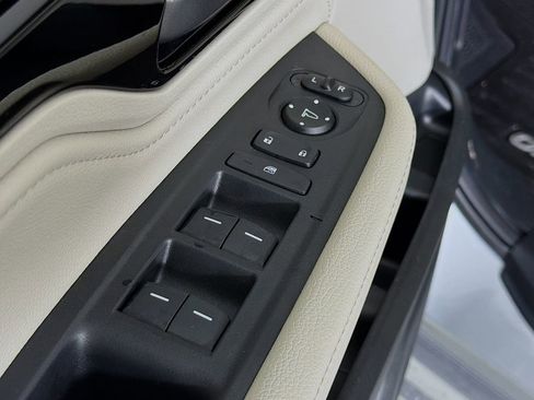 Used 2026 Honda Odyssey Touring image 22
