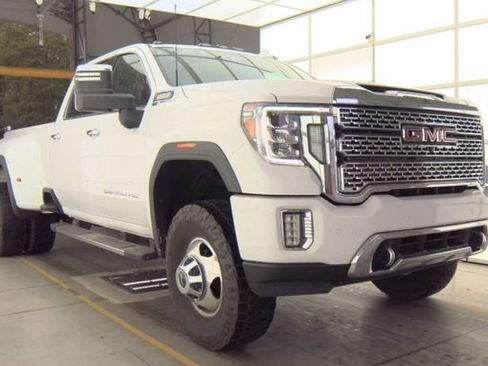 Used 2020 GMC Sierra 3500 Denali w/ Denali Ultimate Package image 2