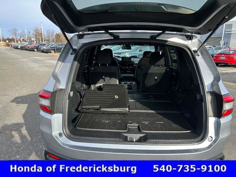 Certified 2024 Honda Pilot Sport image 31