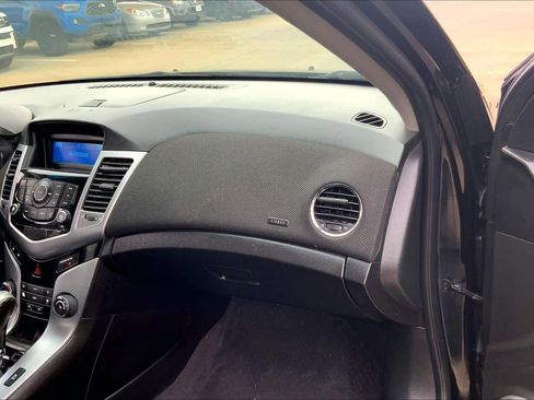 Used 2012 Chevrolet Cruze LTZ image 18