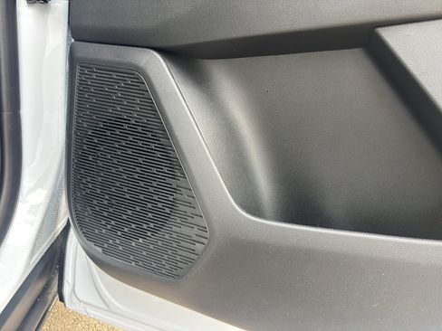 New 2026 Chevrolet Equinox ACTIV image 13