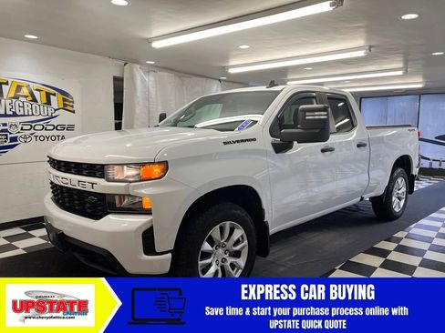 Used 2021 Chevrolet Silverado 1500 Custom w/ LPO, Dark Essentials Package image 4