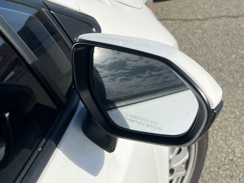 Used 2021 Toyota Corolla LE FWD image 16