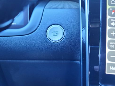 Used 2023 Hyundai Santa Cruz Limited image 30