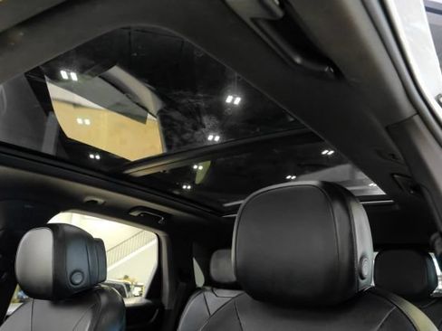 Used 2019 Porsche Cayenne AWD/4WD image 6