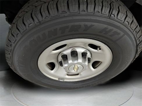 Used 2021 Chevrolet Express 3500 w/ Driver Convenience Package image 8