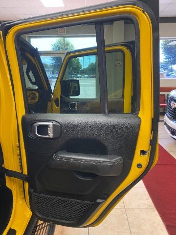 Used 2020 Jeep Wrangler Unlimited Rubicon AWD/4WD image 14