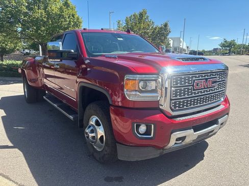 Used 2019 GMC Sierra 3500 Denali w/ Duramax Plus Package AWD/4WD image 7