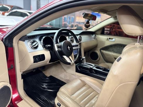 Used 2006 Ford Mustang GT Premium image 12