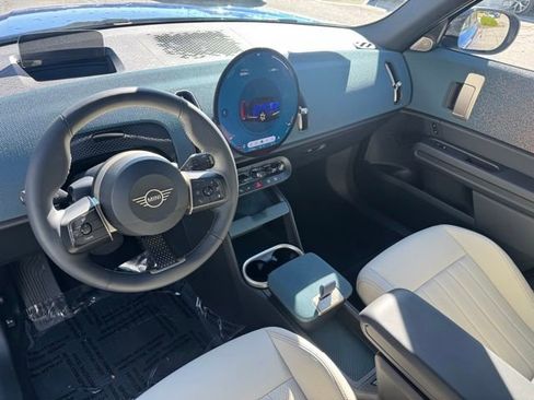Certified 2025 MINI Cooper Countryman S w/ Comfort Package Max image 8