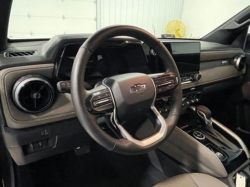 Used 2025 Chevrolet Colorado ZR2 w/ Technology Package image 24