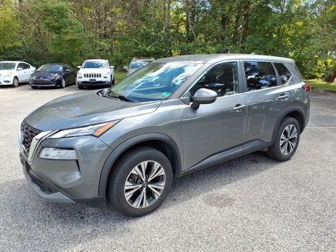 Used 2023 Nissan Rogue SV image 7