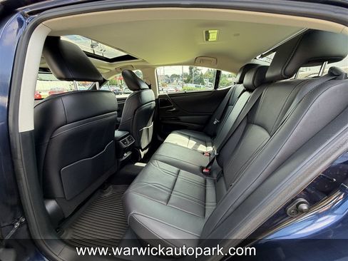 Used 2023 Lexus ES 300h Ultra Luxury w/ Accessory Package (Z1) FWD image 12