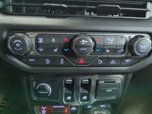 New 2026 Jeep Wrangler Sport AWD/4WD image 17