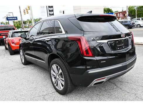 Used 2024 Cadillac XT5 Premium Luxury w/ Technology Package AWD/4WD image 4
