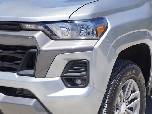 Used 2023 Chevrolet Colorado LT w/ LT Convenience Package RWD image 2