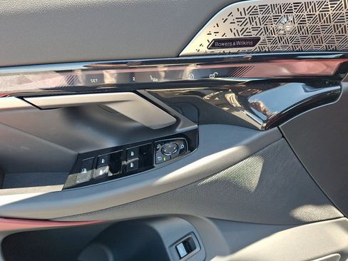 New 2027 BMW 530i xDrive w/ Premium Package AWD/4WD image 8