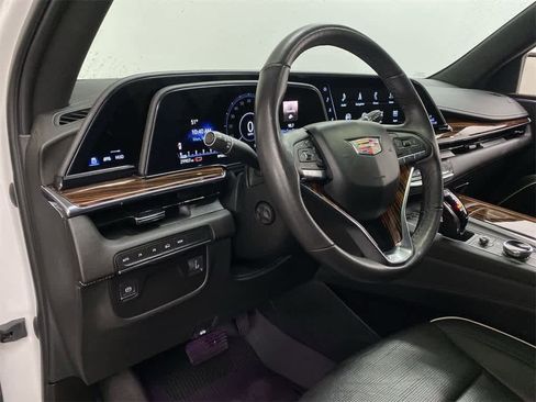 Used 2021 Cadillac Escalade ESV Premium Luxury image 2