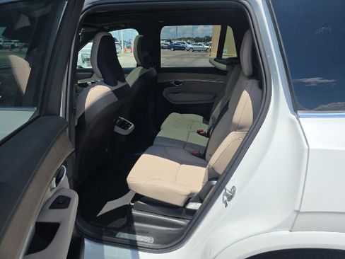 Used 2026 Volvo XC90 B6 Plus AWD/4WD image 7