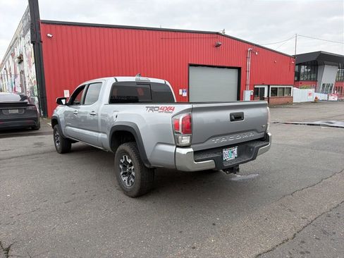 Used 2020 Toyota Tacoma TRD Off-Road AWD/4WD image 3